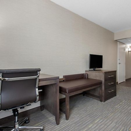 Comfort Inn & Suites Red Deer Ngoại thất bức ảnh