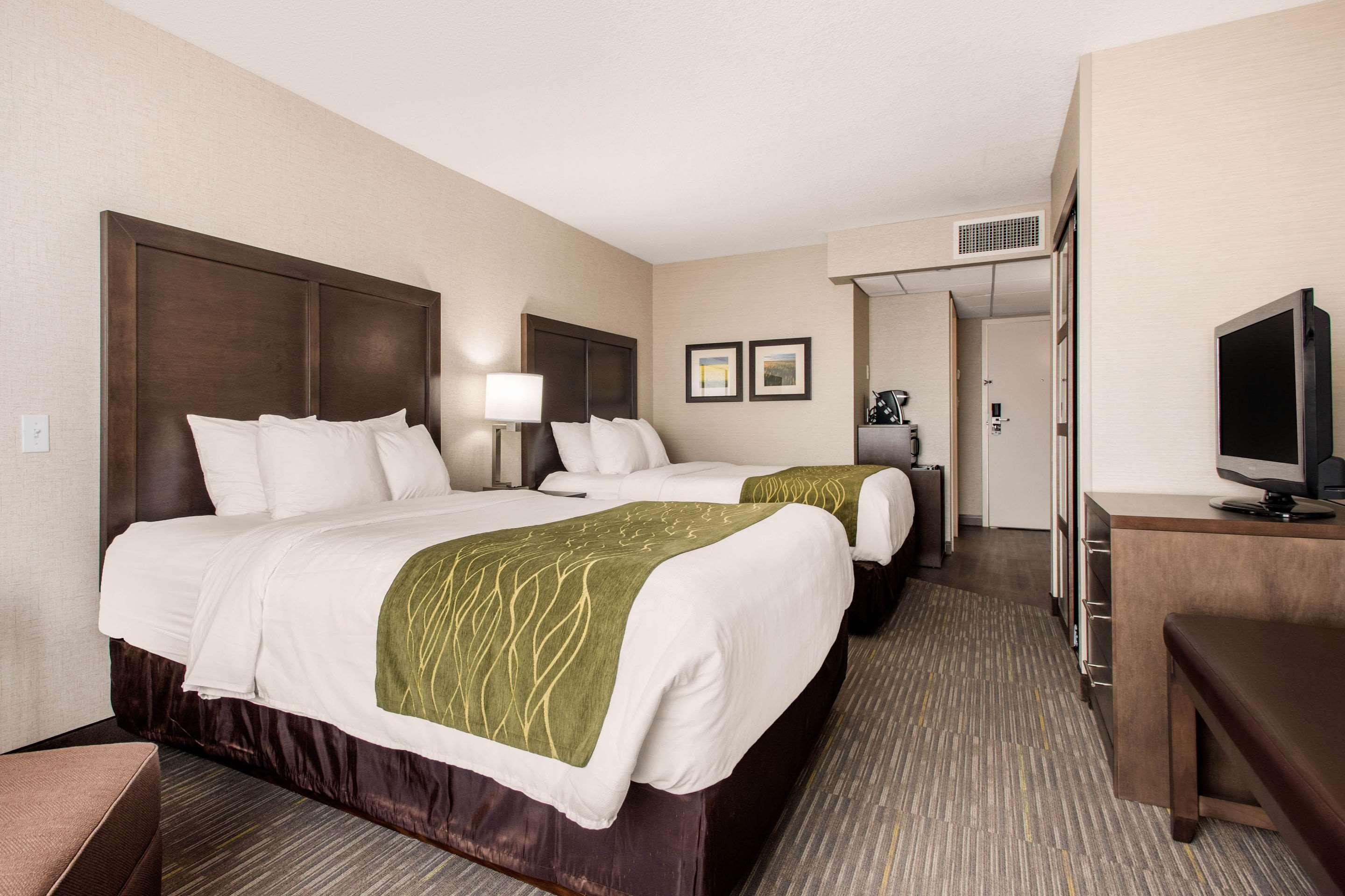 Comfort Inn & Suites Red Deer Ngoại thất bức ảnh
