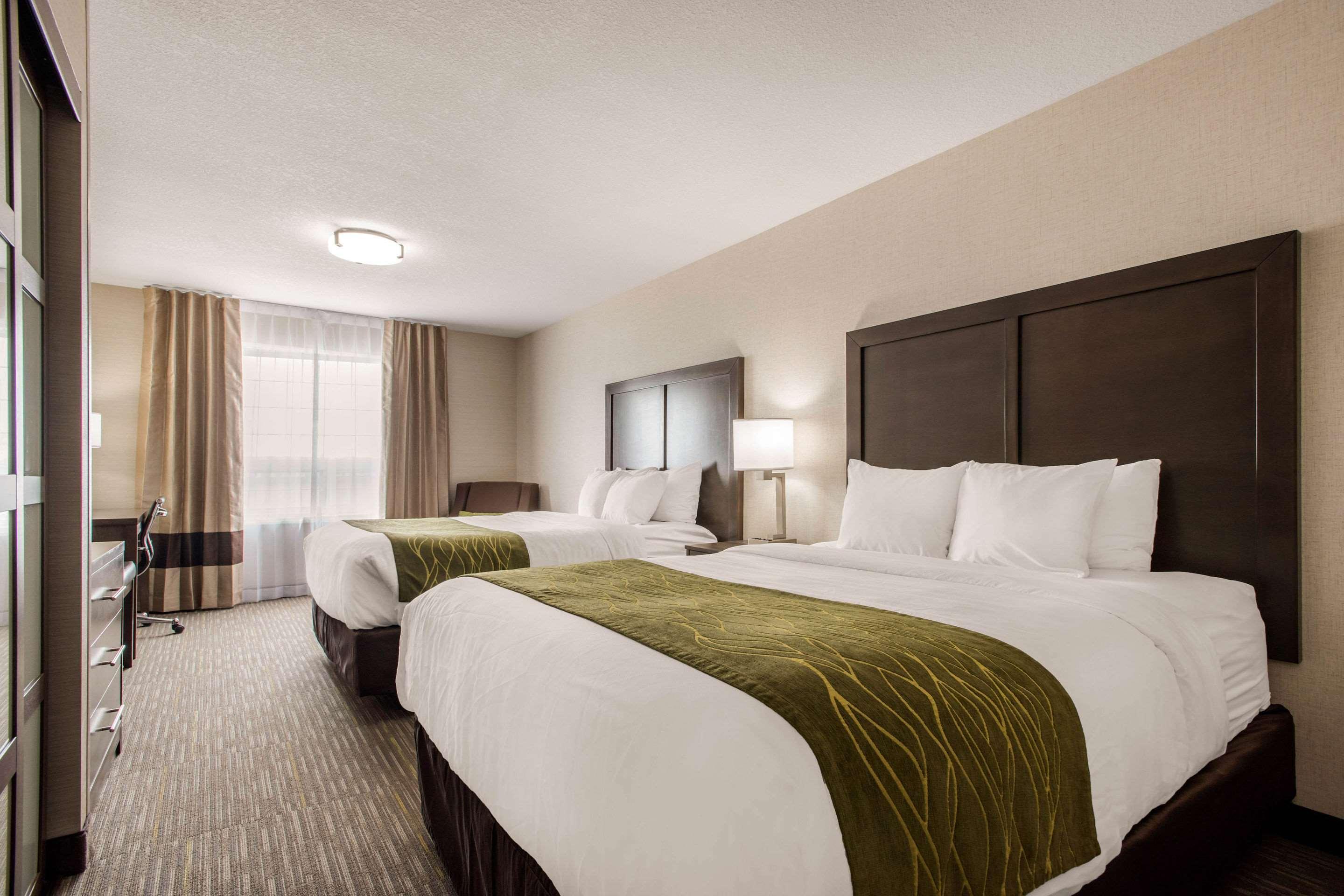 Comfort Inn & Suites Red Deer Ngoại thất bức ảnh