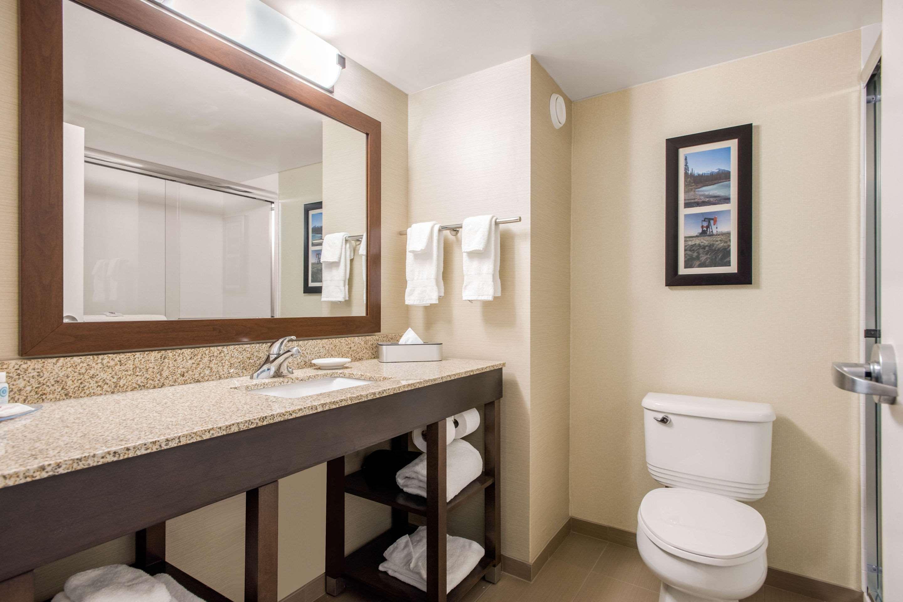 Comfort Inn & Suites Red Deer Ngoại thất bức ảnh
