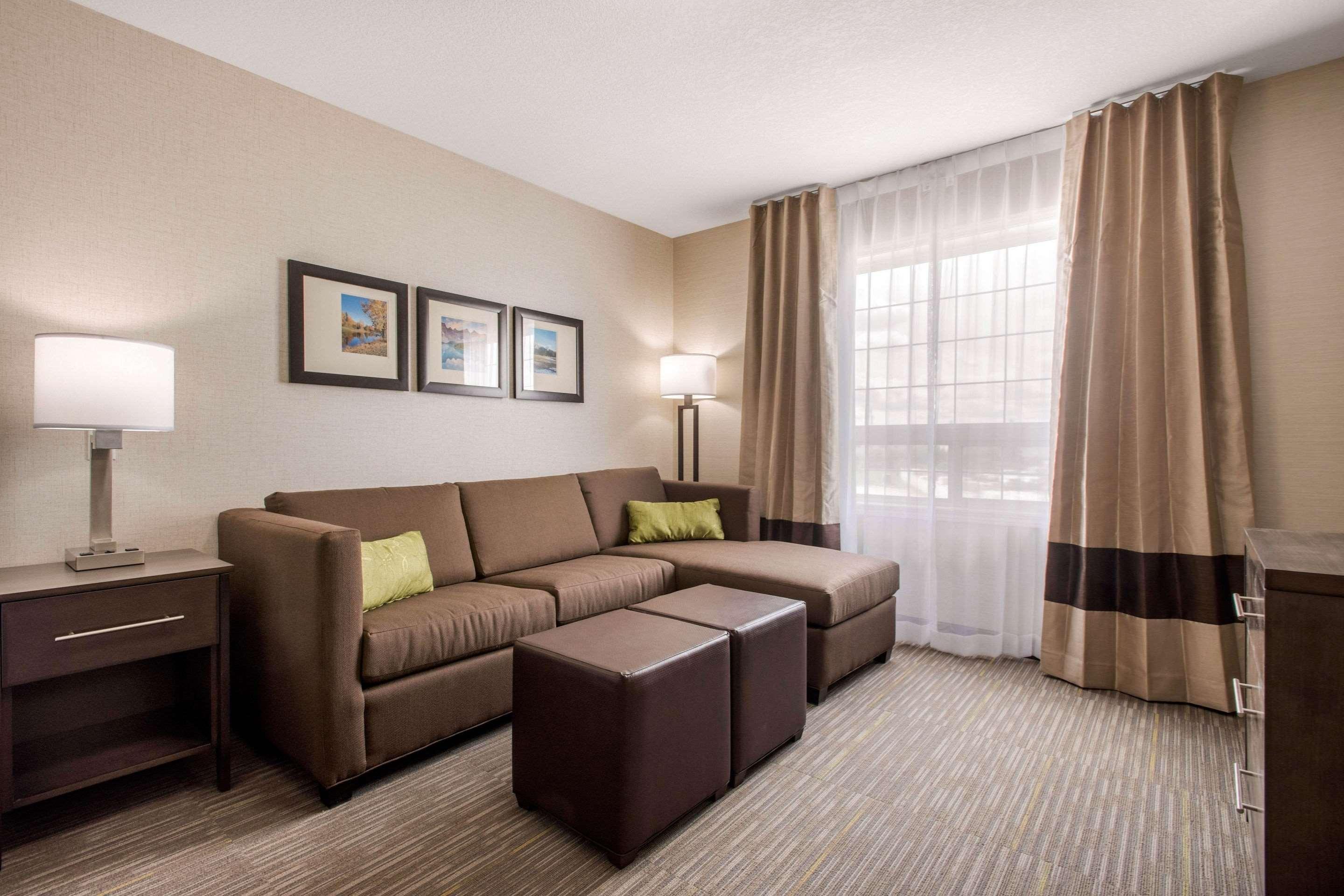 Comfort Inn & Suites Red Deer Ngoại thất bức ảnh