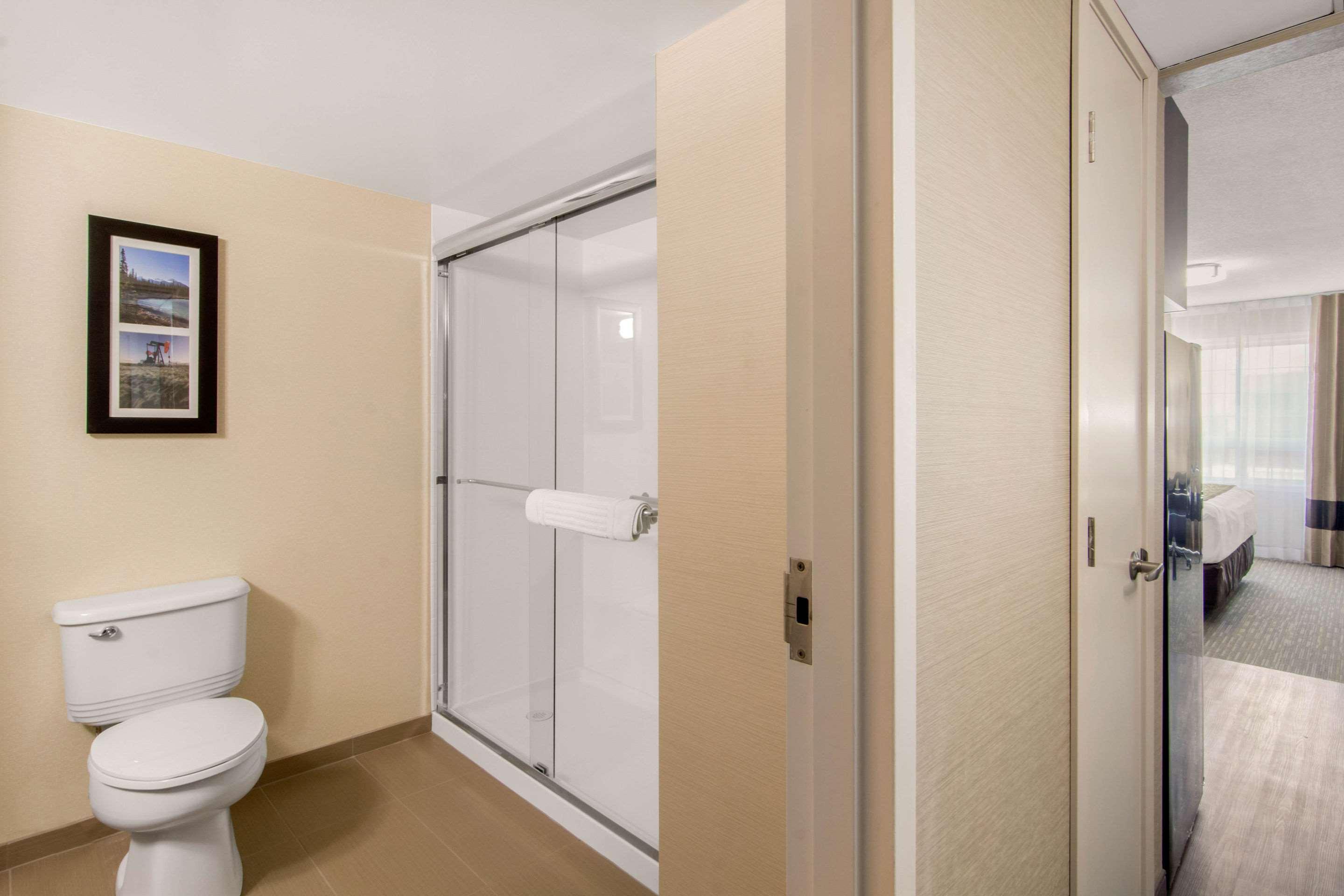 Comfort Inn & Suites Red Deer Ngoại thất bức ảnh