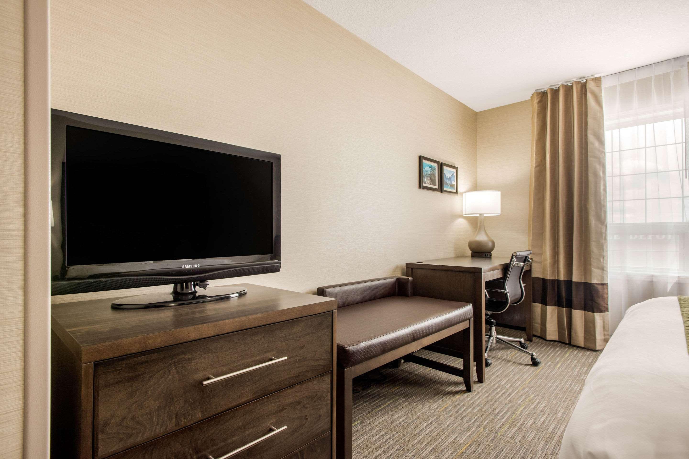 Comfort Inn & Suites Red Deer Ngoại thất bức ảnh